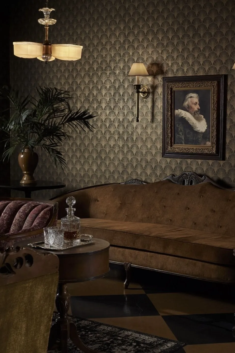 10 Living Room Wallpaper Decor Ideas with Character 9 a living room with vintage wallpaper